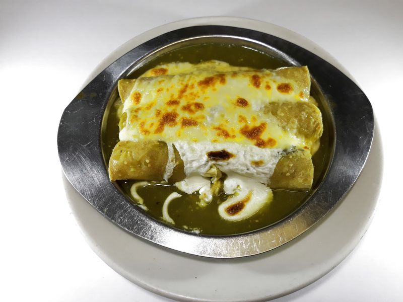 Enchiladas Verdes Gratinadas